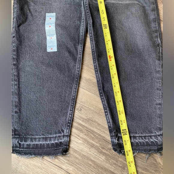 NWT Old Navy Women’s Black Slouchy Taper Jeans Size 4 - Picture 5 of 9